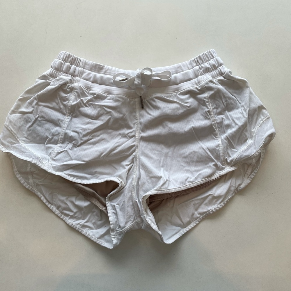Lululemon Hotty Hot Shorts 2.5” White